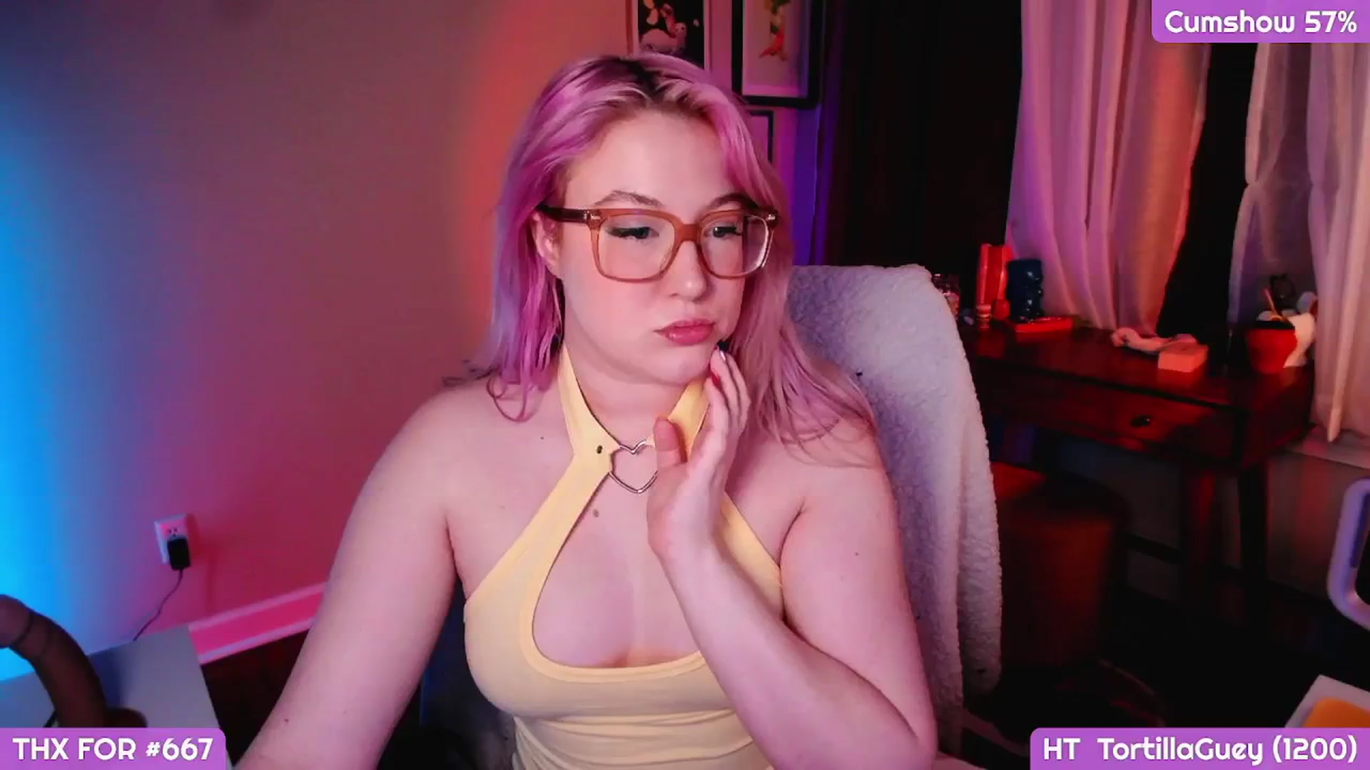 Gallery image thumbnail from MollySnacks's myfreecams stream on, 04/04/2025, 04:23 image 16 of 20