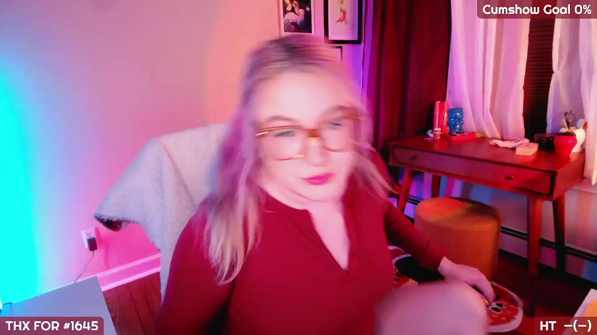 Gallery image thumbnail from MollySnacks's myfreecams stream on, 04/10/2025, 03:36 image 1 of 20