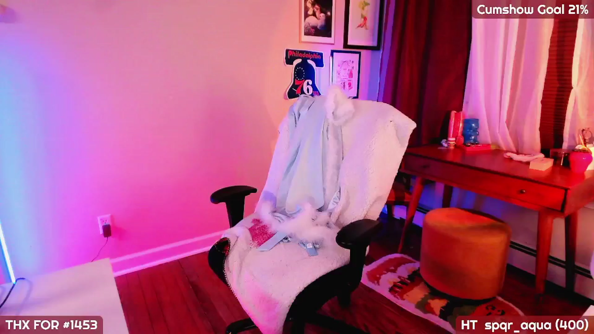 Gallery image thumbnail from MollySnacks's myfreecams stream on, 04/10/2025, 03:36 image 7 of 20