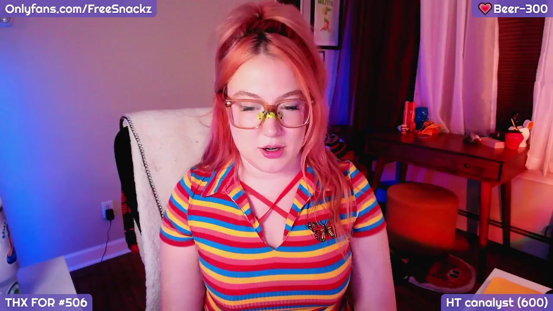 Gallery image thumbnail from MollySnacks's myfreecams stream on, 04/17/2025, 04:34 image 3 of 20