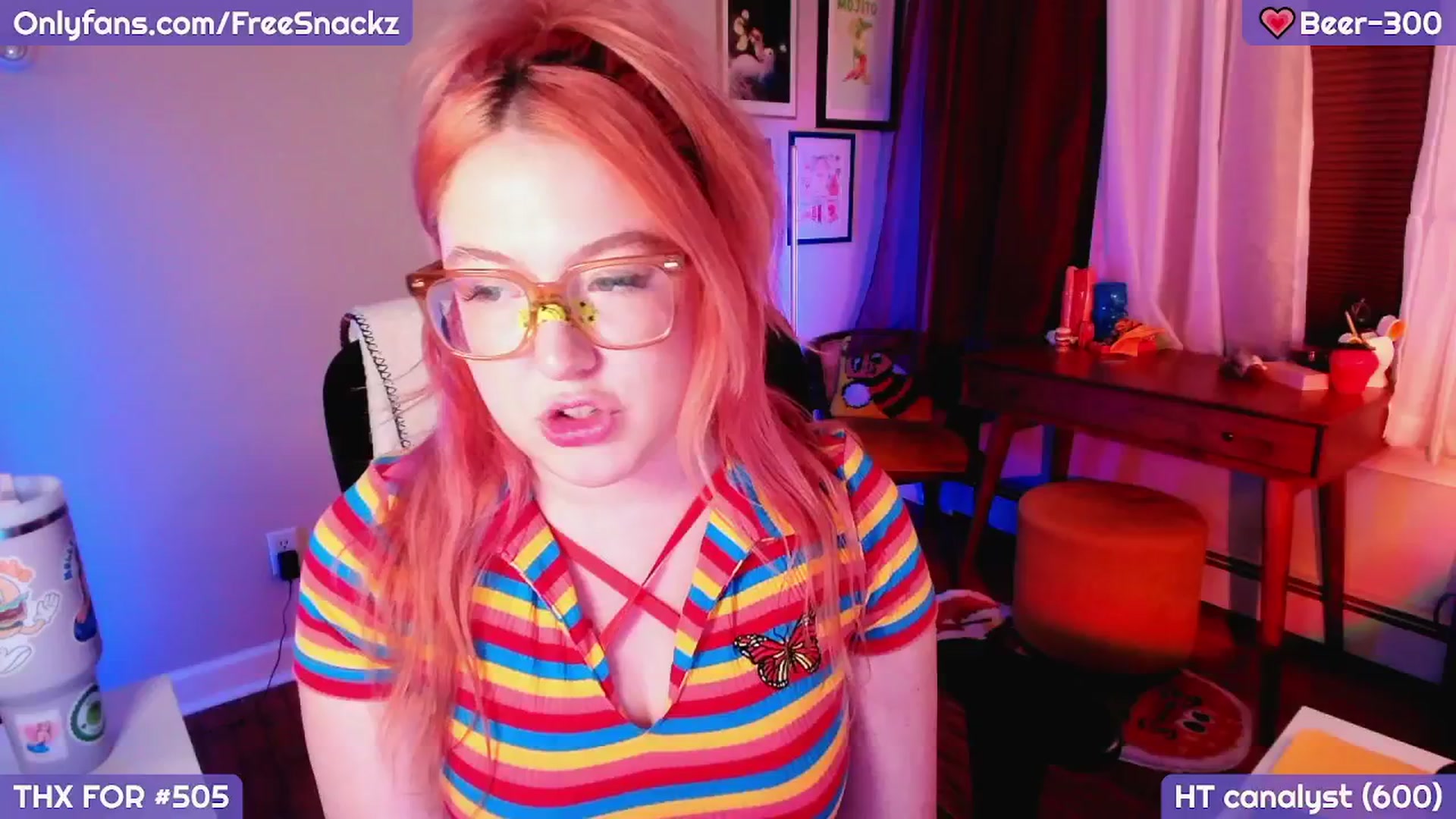 Gallery image thumbnail from MollySnacks's myfreecams stream on, 04/17/2025, 04:34 image 4 of 20