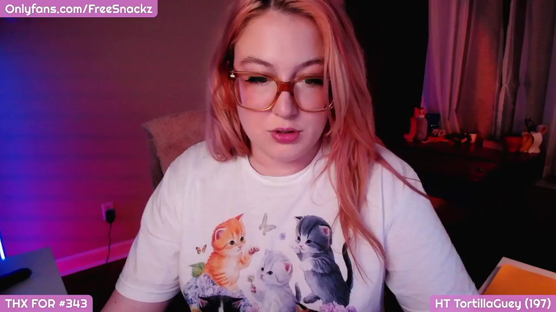 Gallery image thumbnail from MollySnacks's myfreecams stream on, 04/25/2025, 05:20 image 6 of 20
