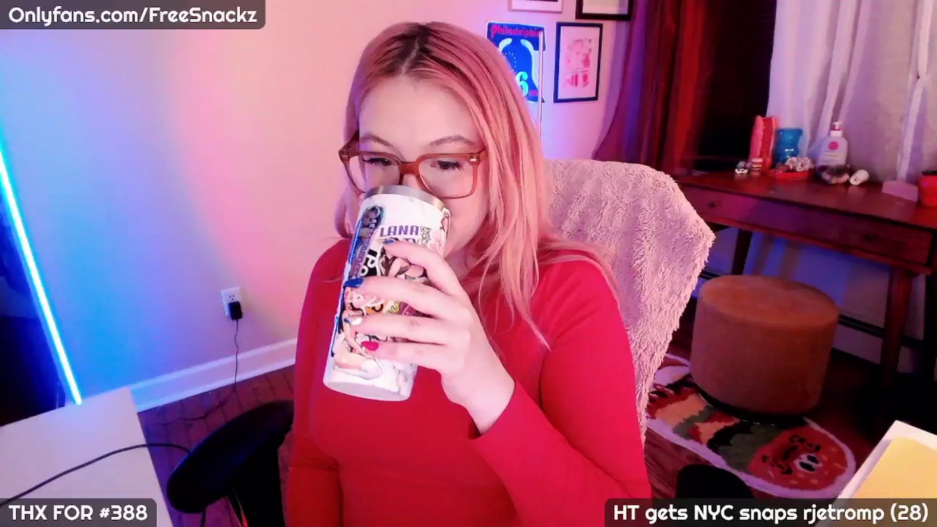 Gallery image thumbnail from MollySnacks's myfreecams stream on, 04/29/2025, 05:33 image 2 of 20