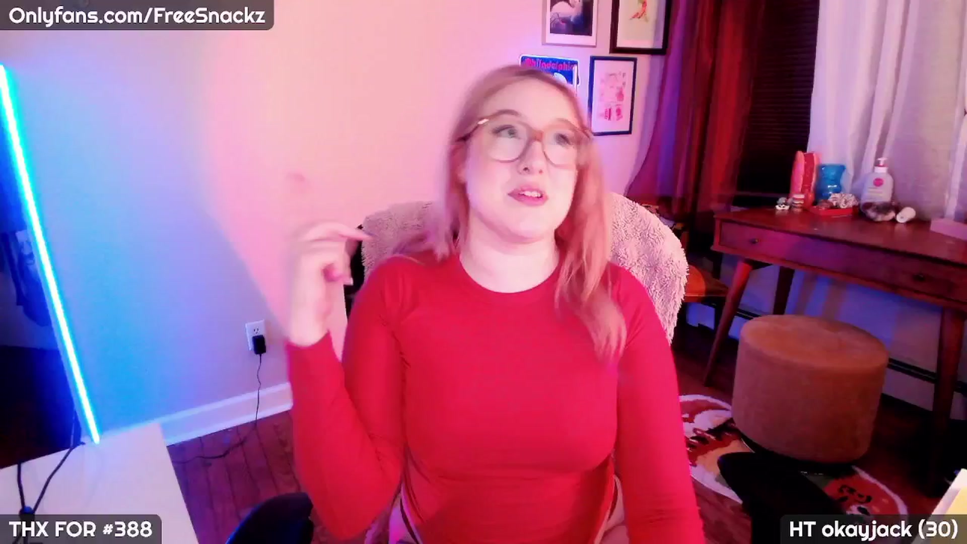 Gallery image thumbnail from MollySnacks's myfreecams stream on, 04/29/2025, 05:33 image 4 of 20