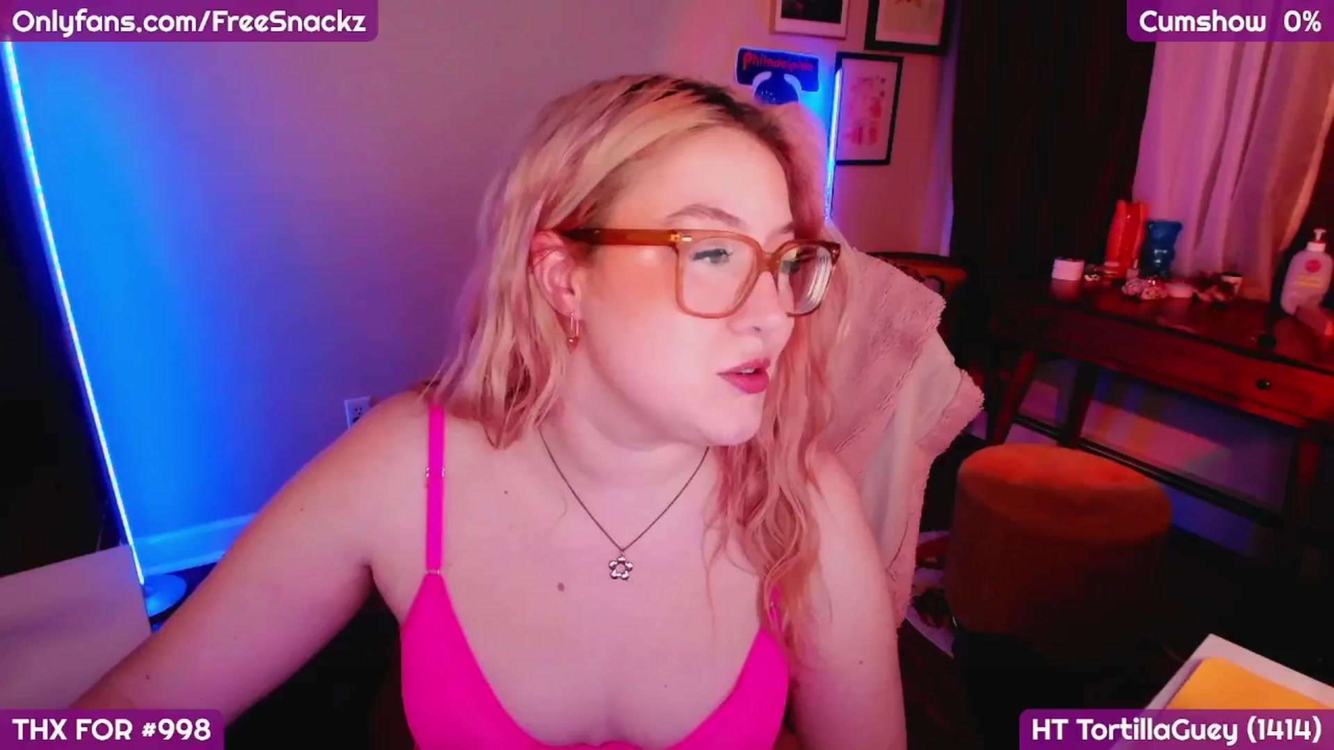 Gallery image thumbnail from MollySnacks's myfreecams stream on, 05/04/2025, 01:37 image 4 of 20