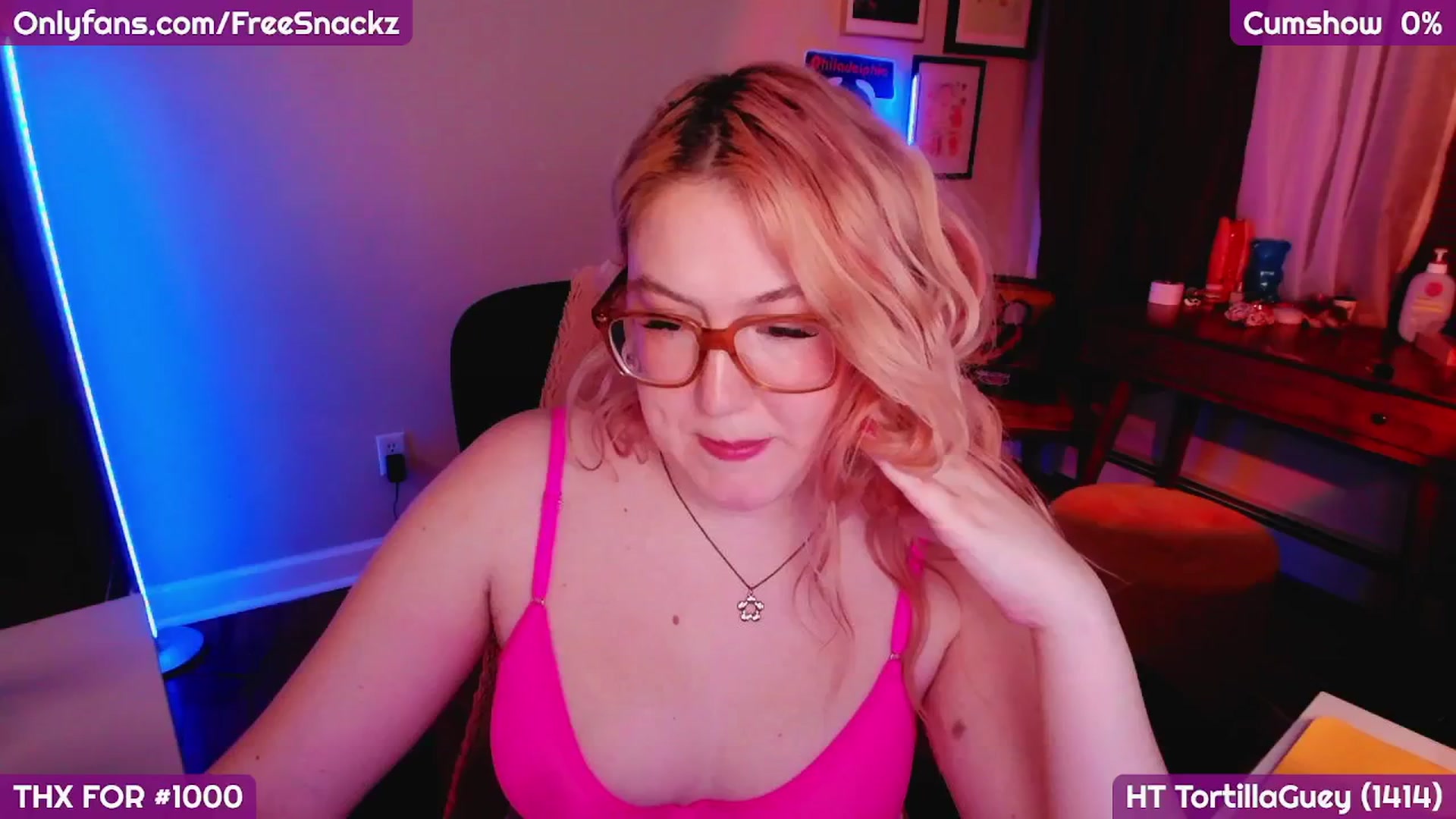 Gallery image thumbnail from MollySnacks's myfreecams stream on, 05/04/2025, 01:37 image 8 of 20