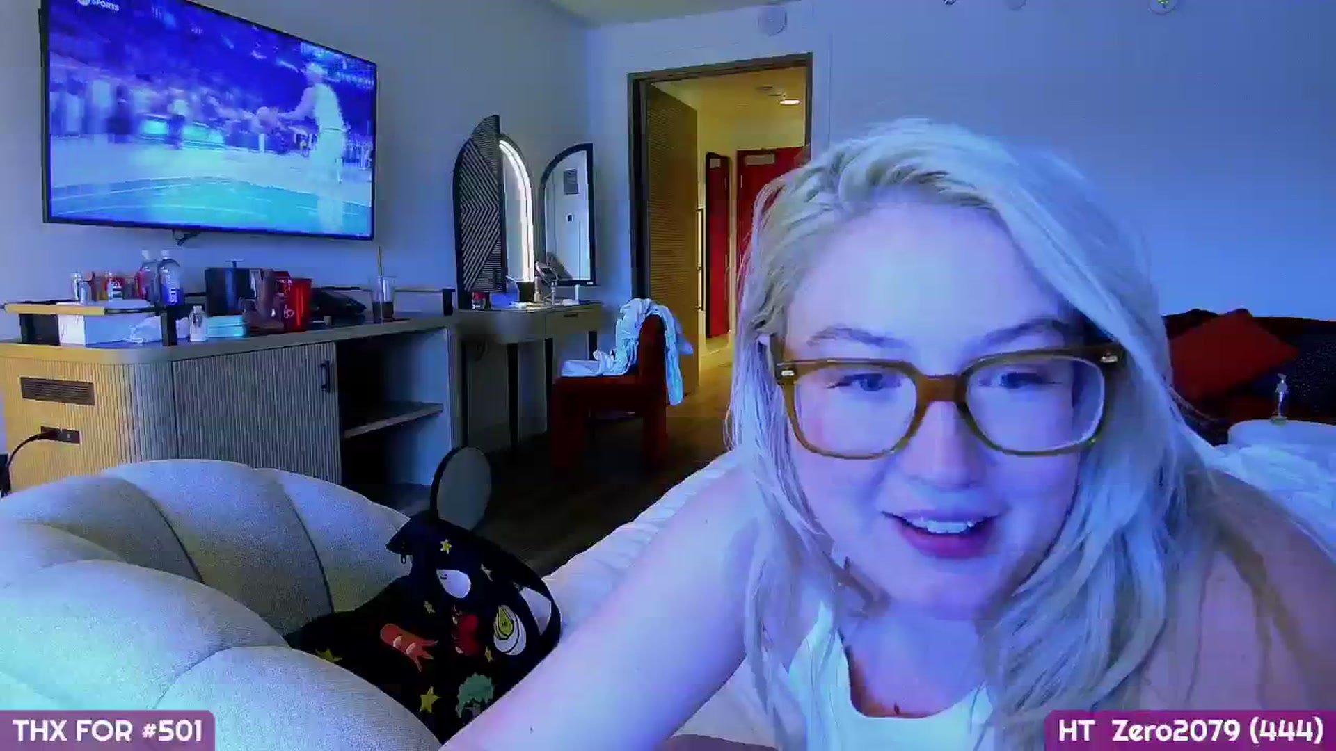 Gallery image thumbnail from MollySnacks's myfreecams stream on, 05/24/2025, 03:00 image 14 of 20