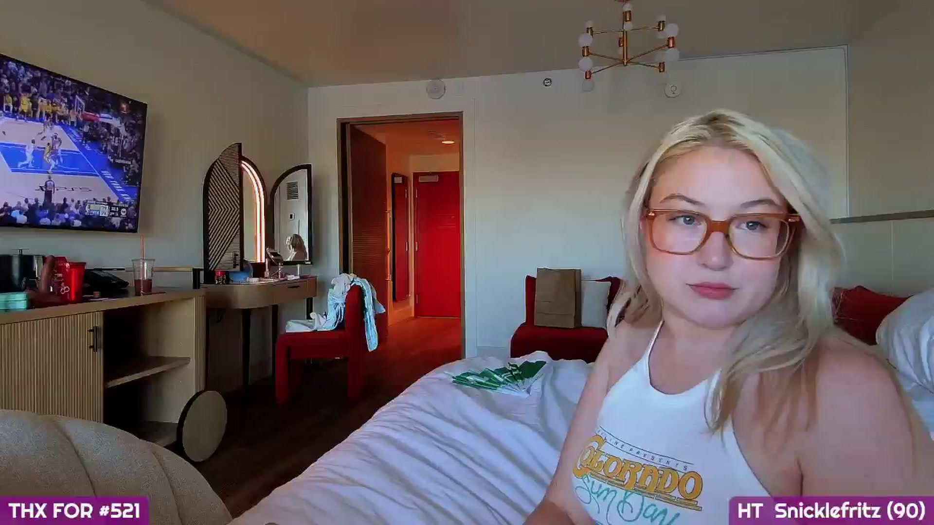 Gallery image thumbnail from MollySnacks's myfreecams stream on, 05/24/2025, 03:00 image 3 of 20