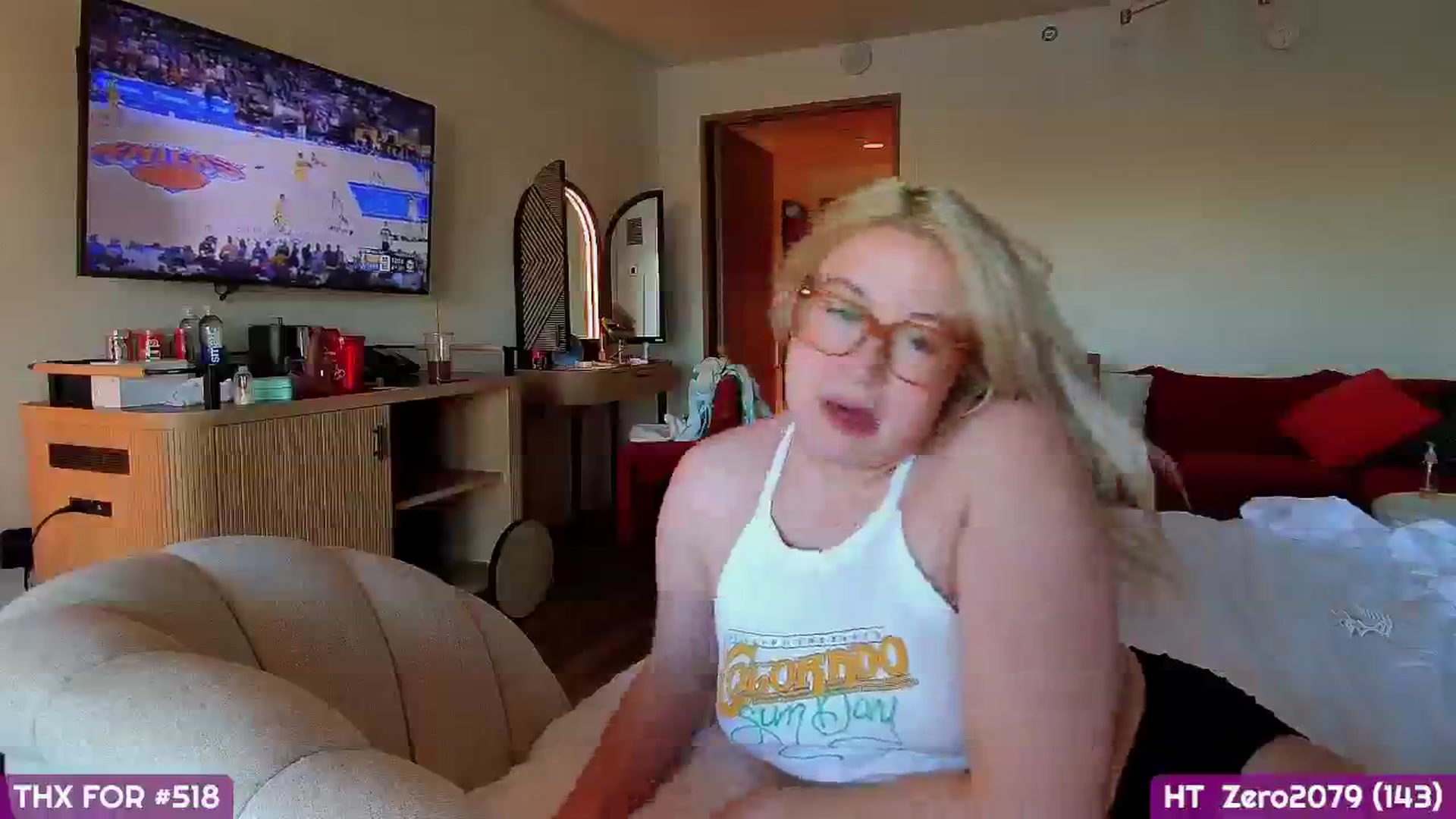 Gallery image thumbnail from MollySnacks's myfreecams stream on, 05/24/2025, 03:00 image 6 of 20