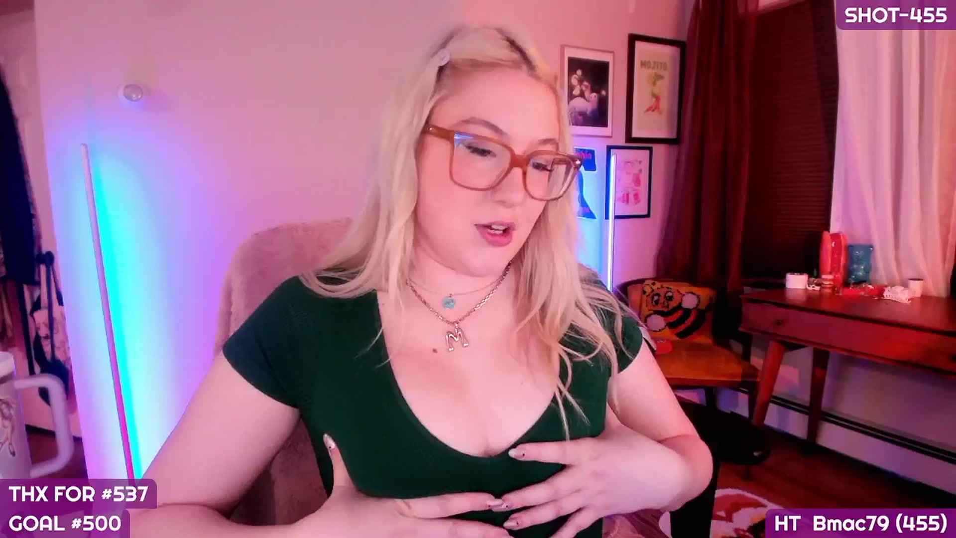 Gallery image thumbnail from MollySnacks's myfreecams stream on, 05/31/2025, 05:44 image 5 of 20