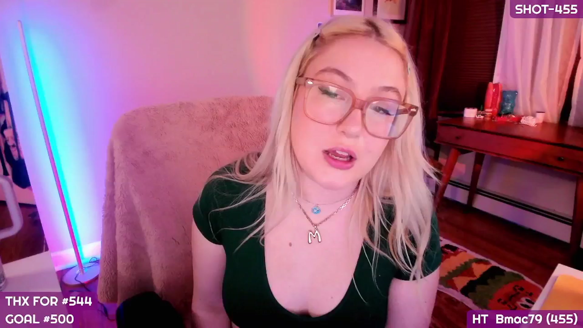 Gallery image thumbnail from MollySnacks's myfreecams stream on, 05/31/2025, 05:44 image 3 of 20