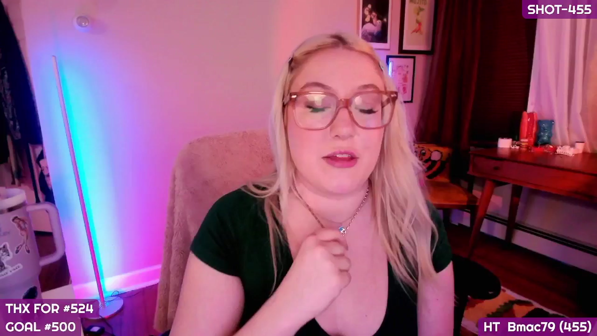 Gallery image thumbnail from MollySnacks's myfreecams stream on, 05/31/2025, 05:44 image 8 of 20
