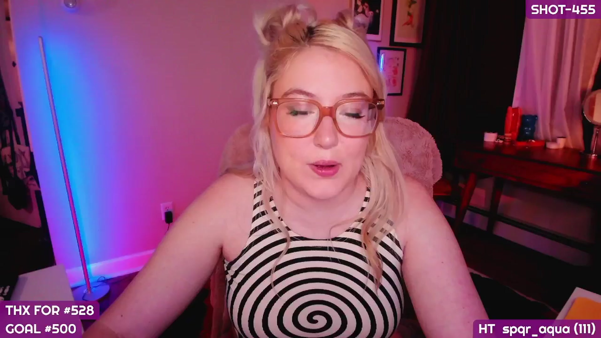 Gallery image thumbnail from MollySnacks's myfreecams stream on, 06/01/2025, 05:30 image 2 of 20