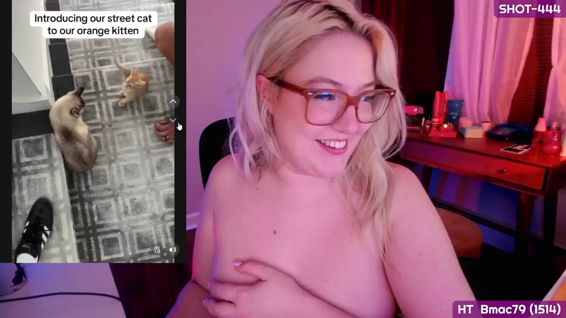 Gallery image thumbnail from MollySnacks's myfreecams stream on, 06/09/2025, 03:55 image 15 of 20