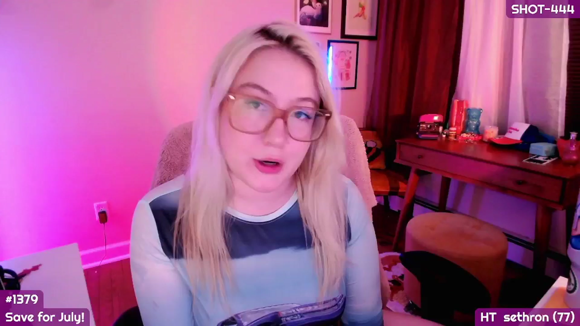 Gallery image thumbnail from MollySnacks's myfreecams stream on, 06/20/2025, 02:54 image 16 of 20