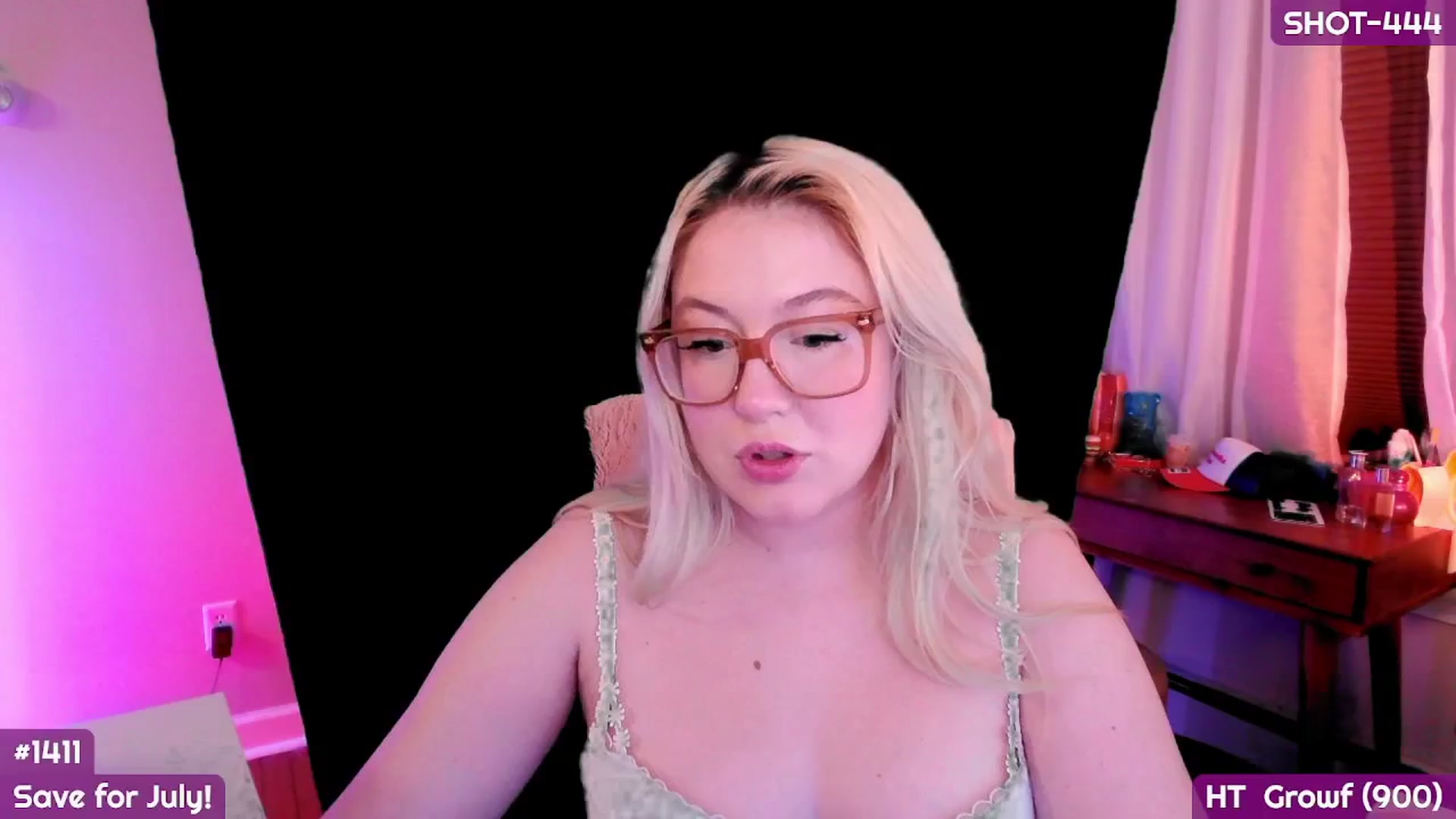 Gallery image thumbnail from MollySnacks's myfreecams stream on, 06/28/2025, 04:18 image 4 of 20