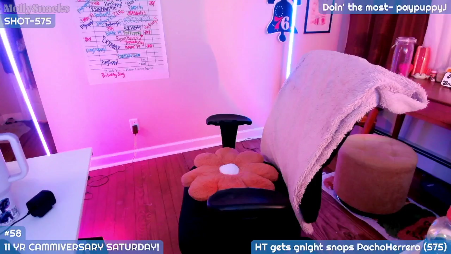 Gallery image thumbnail from MollySnacks's myfreecams stream on, 07/05/2025, 03:21 image 16 of 20