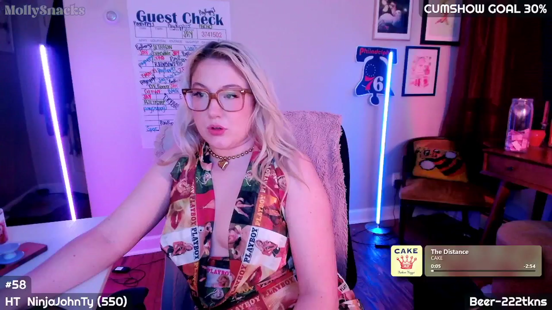 Gallery image thumbnail from MollySnacks's myfreecams stream on, 07/09/2025, 05:33 image 9 of 20