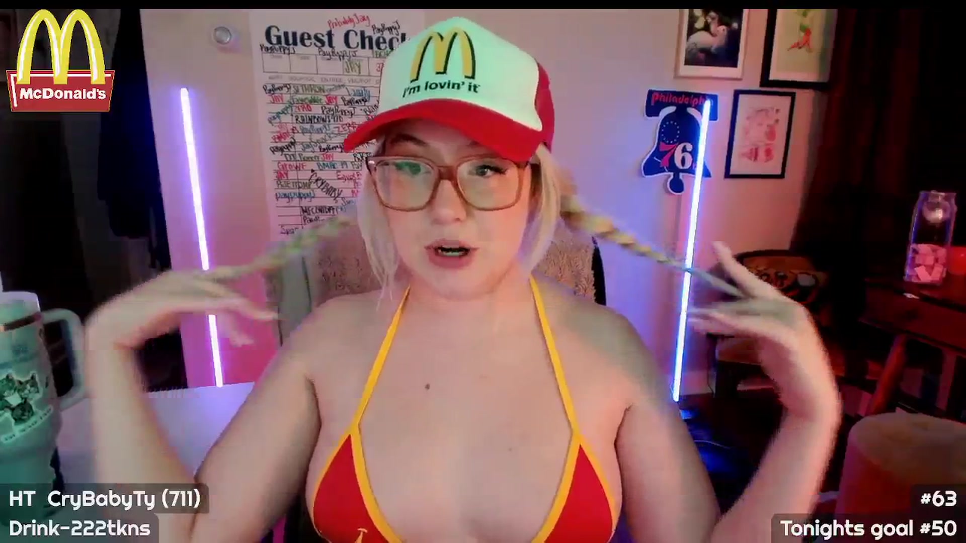 Gallery image thumbnail from MollySnacks's myfreecams stream on, 07/11/2025, 05:23 image 18 of 20