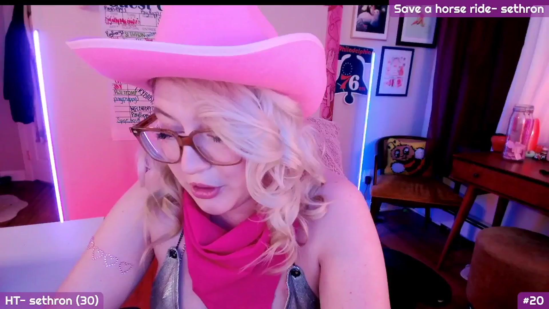 Gallery image thumbnail from MollySnacks's myfreecams stream on, 07/17/2025, 02:09 image 6 of 20