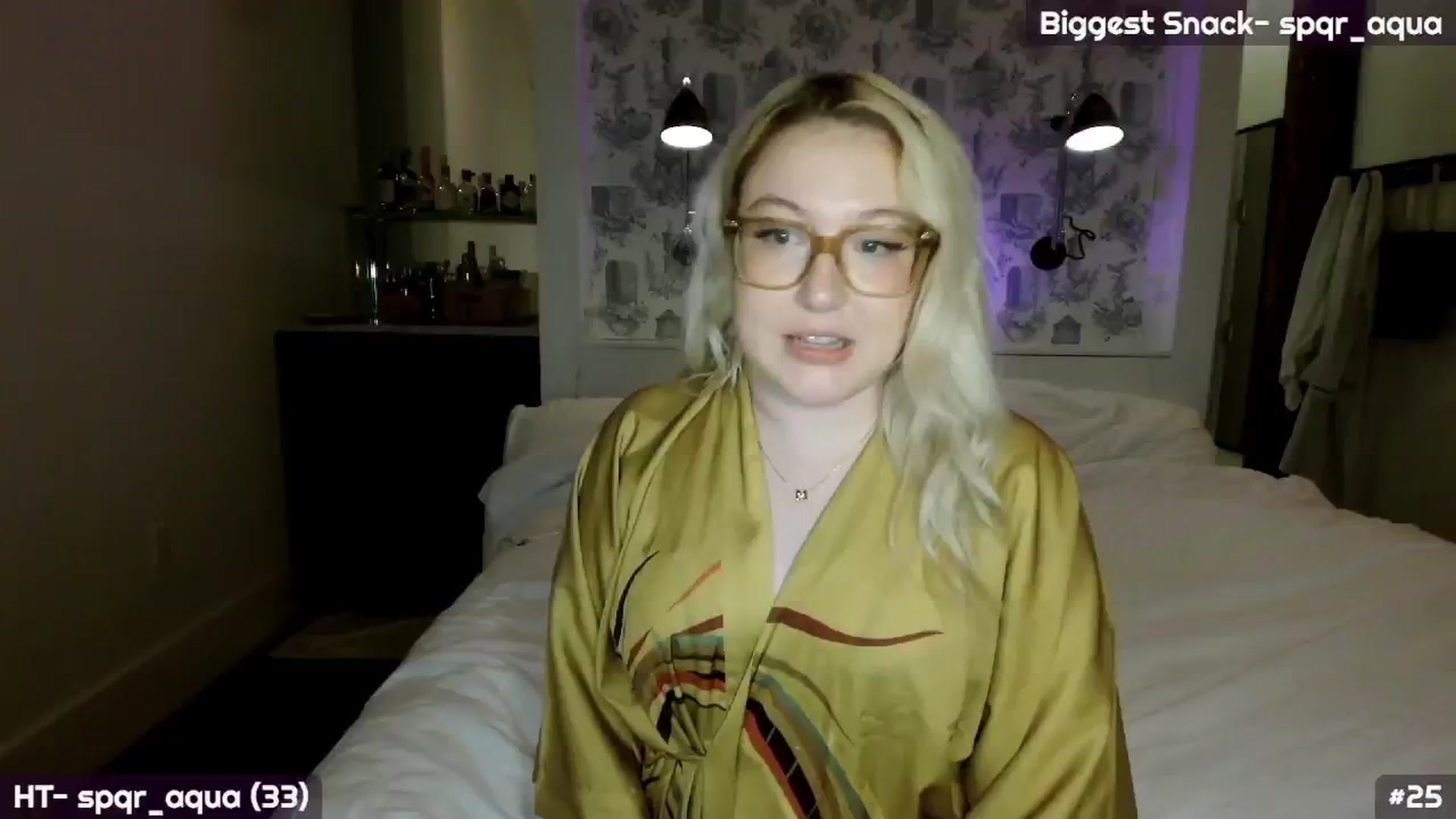 Gallery image thumbnail from MollySnacks's myfreecams stream on, 07/21/2025, 05:07 image 1 of 20