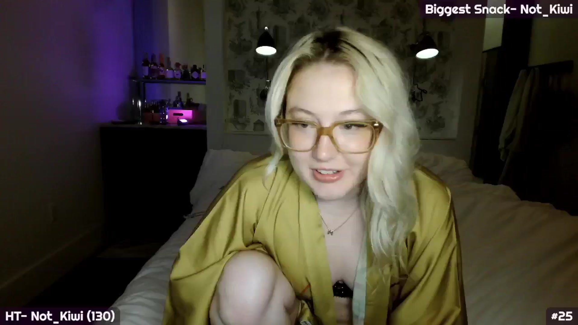 Gallery image thumbnail from MollySnacks's myfreecams stream on, 07/21/2025, 05:07 image 6 of 20