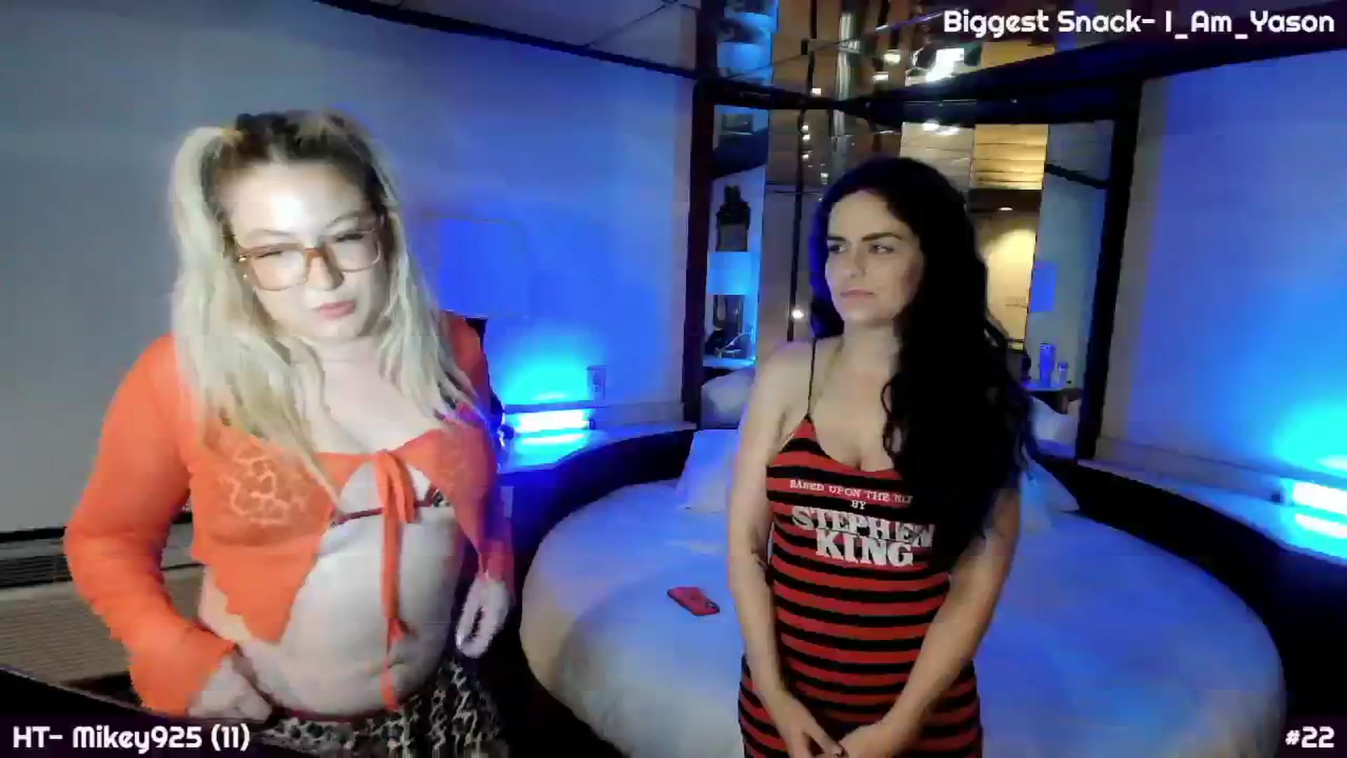 Gallery image thumbnail from MollySnacks's myfreecams stream on, 07/23/2025, 02:39 image 4 of 20