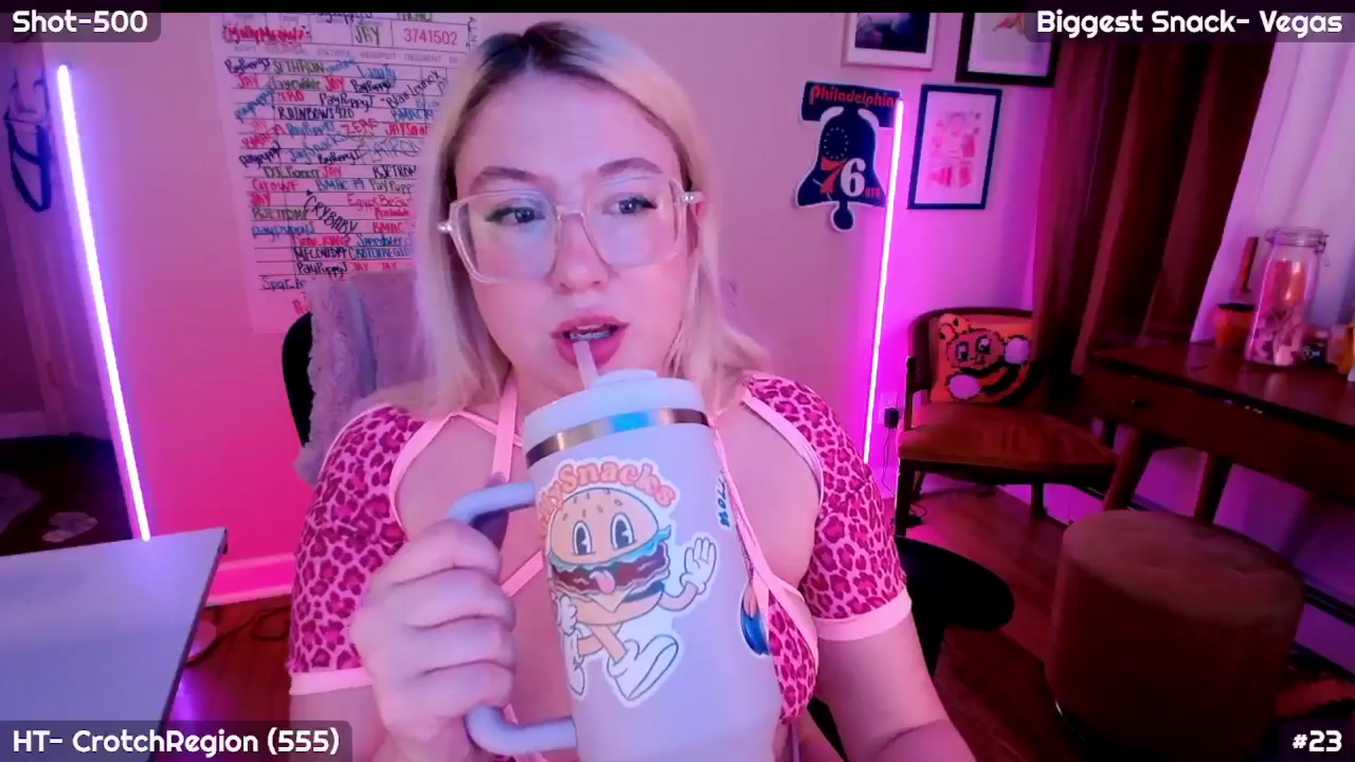 Gallery image thumbnail from MollySnacks's myfreecams stream on, 07/26/2025, 06:40 image 9 of 20