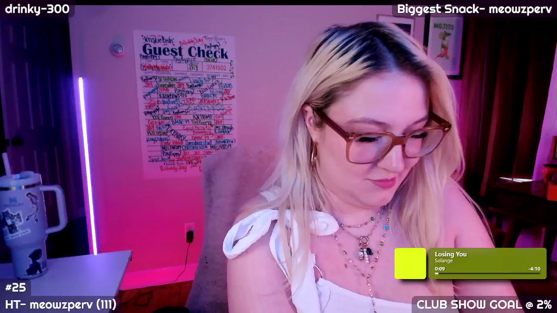 Gallery image thumbnail from MollySnacks's myfreecams stream on, 07/27/2025, 01:48 image 6 of 20