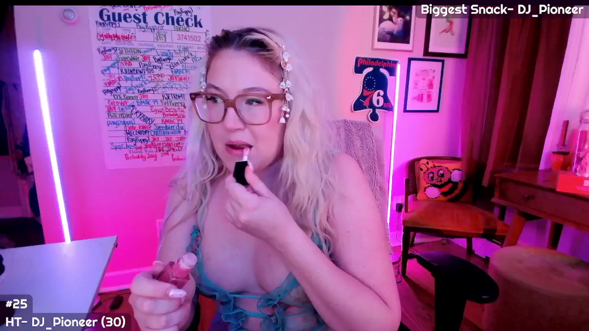 Gallery image thumbnail from MollySnacks's myfreecams stream on, 07/28/2025, 06:27 image 2 of 20