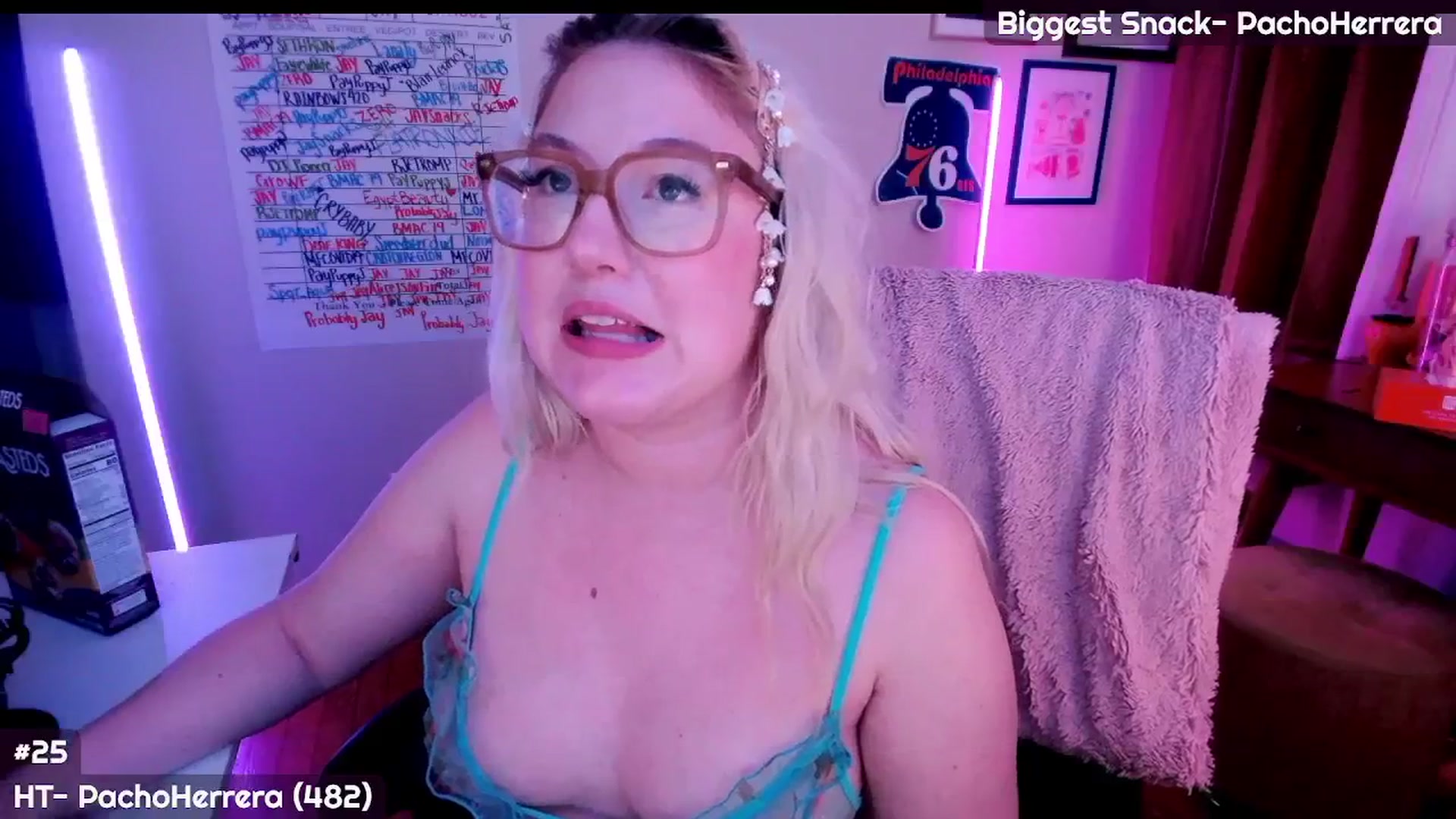 Gallery image thumbnail from MollySnacks's myfreecams stream on, 07/28/2025, 07:12 image 3 of 20