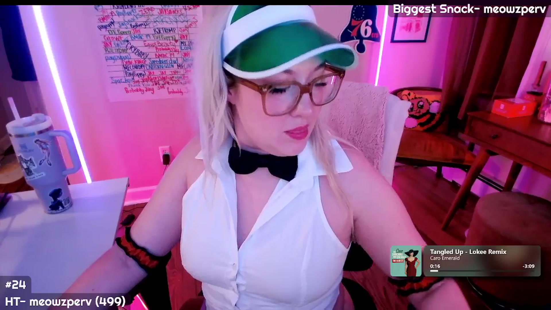 Gallery image thumbnail from MollySnacks's myfreecams stream on, 07/29/2025, 07:42 image 10 of 20