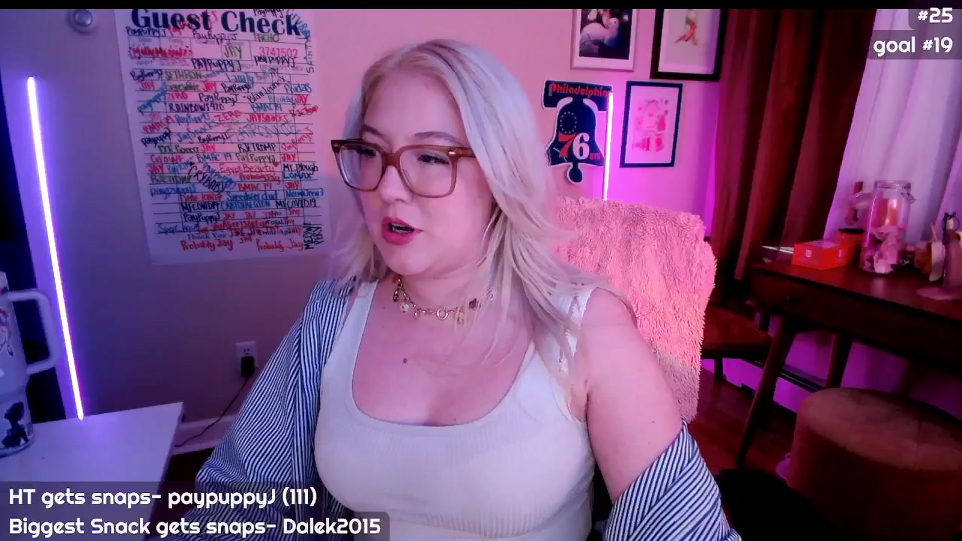 Gallery image thumbnail from MollySnacks's myfreecams stream on, 08/01/2025, 24:04 image 5 of 20