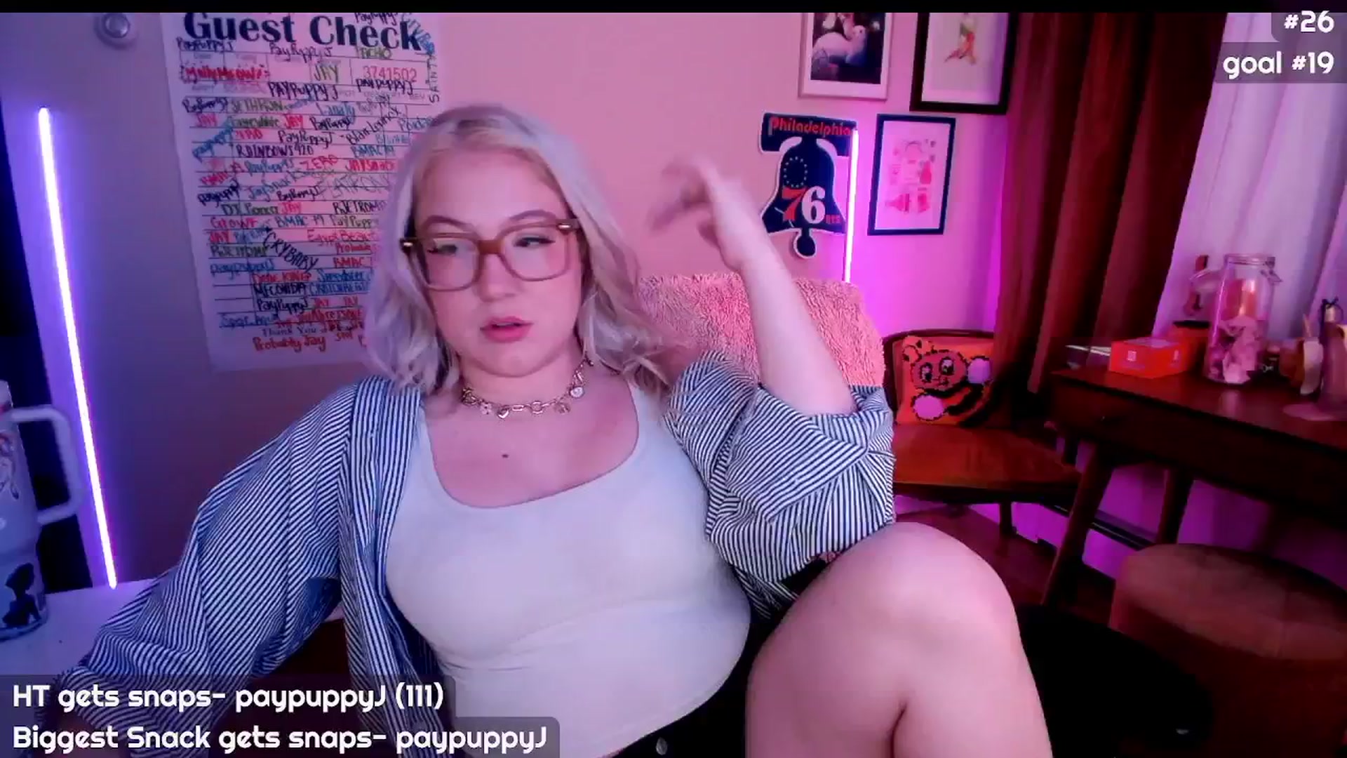 Gallery image thumbnail from MollySnacks's myfreecams stream on, 08/01/2025, 24:04 image 4 of 20