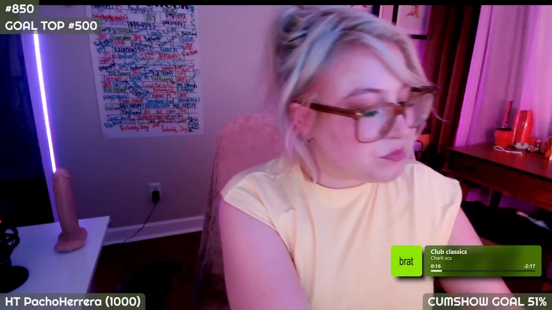 Gallery image thumbnail from MollySnacks's myfreecams stream on, 08/14/2025, 04:46 image 9 of 20