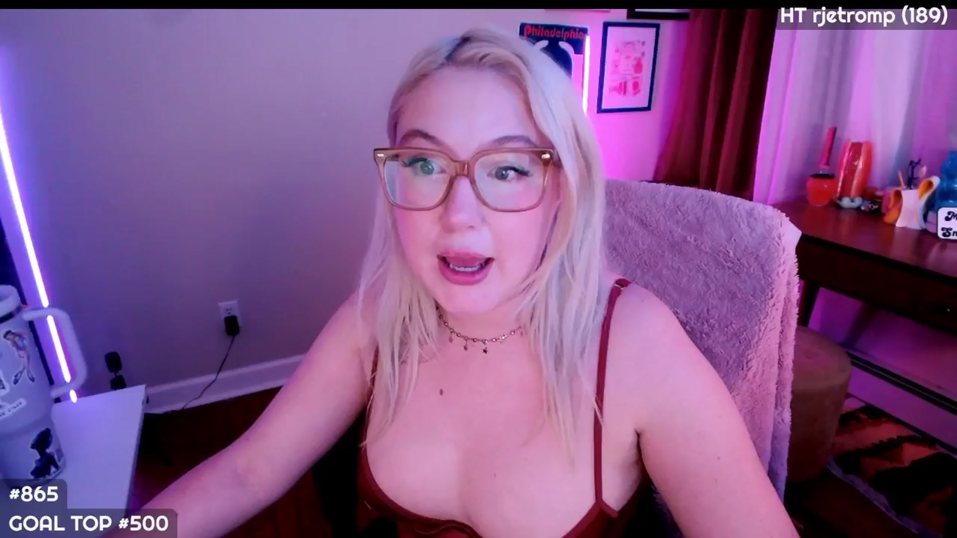 Gallery image thumbnail from MollySnacks's myfreecams stream on, 08/20/2025, 03:30 image 3 of 20
