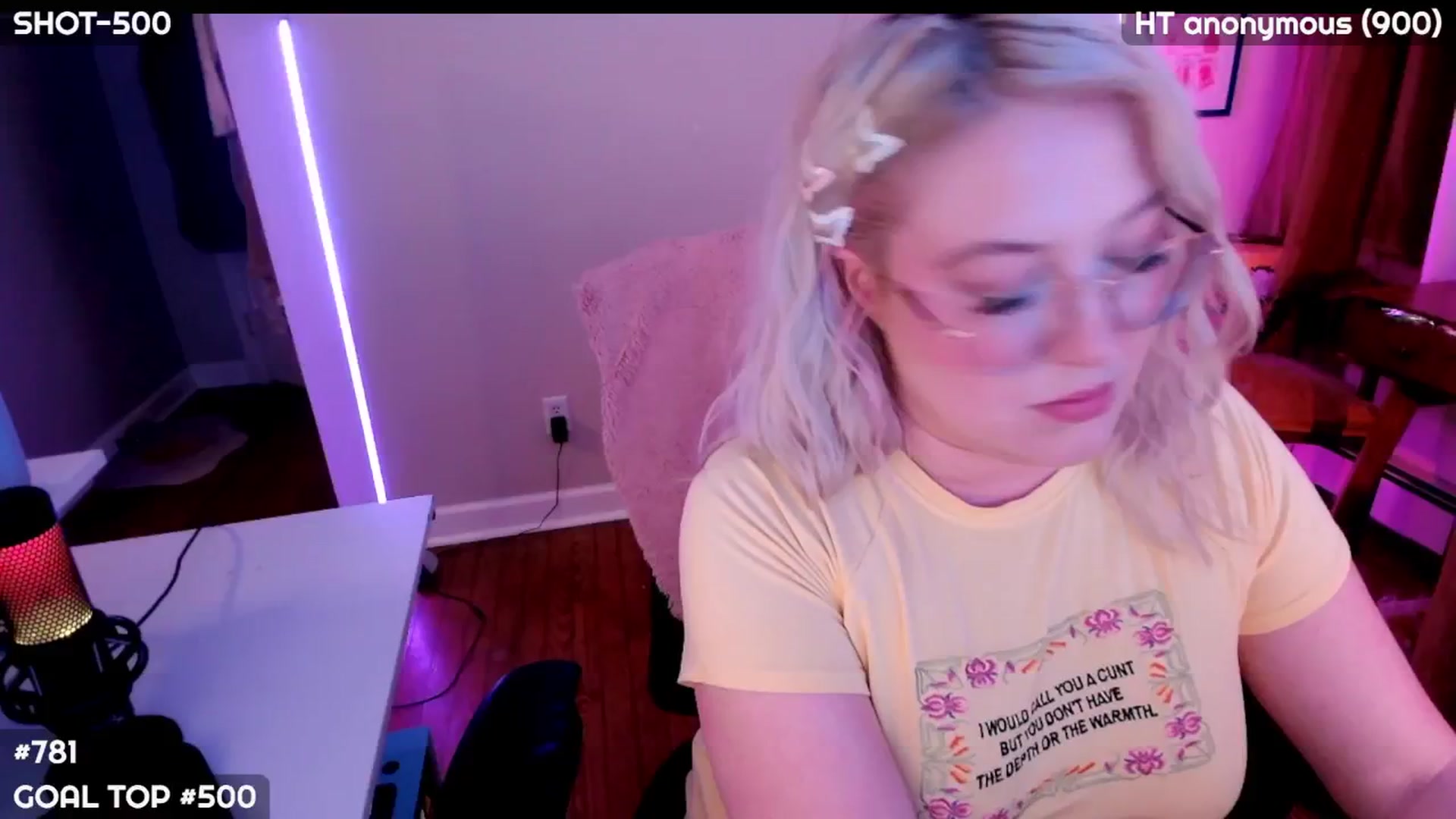 Gallery image thumbnail from MollySnacks's myfreecams stream on, 08/22/2025, 04:26 image 16 of 20