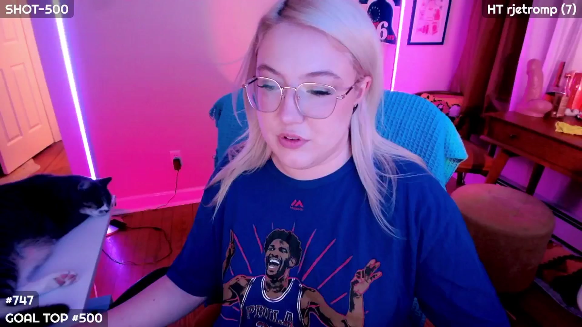 Gallery image thumbnail from MollySnacks's myfreecams stream on, 08/24/2025, 04:47 image 4 of 20