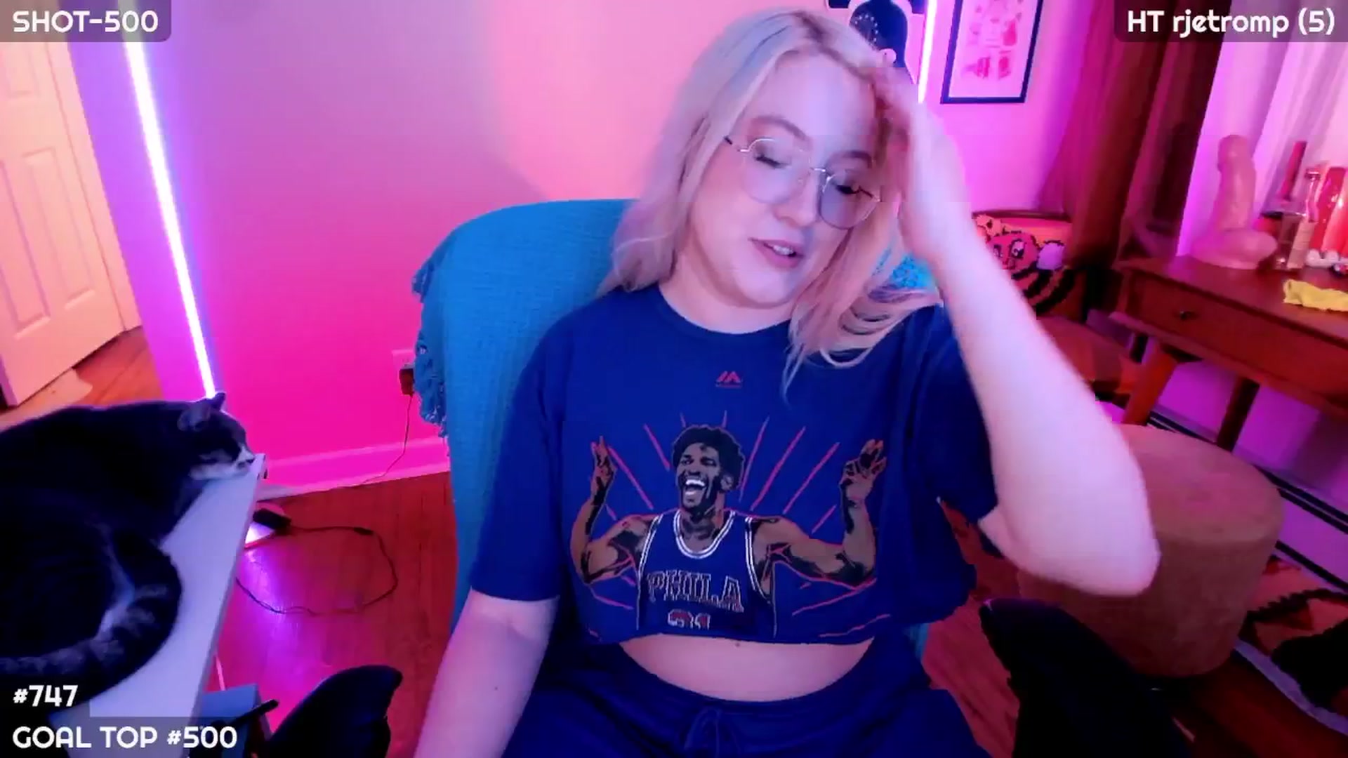 Gallery image thumbnail from MollySnacks's myfreecams stream on, 08/24/2025, 04:47 image 2 of 20