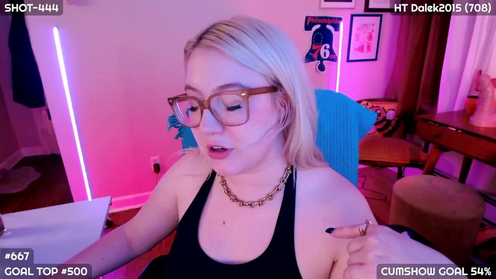 Gallery image thumbnail from MollySnacks's myfreecams stream on, 08/25/2025, 02:25 image 12 of 20