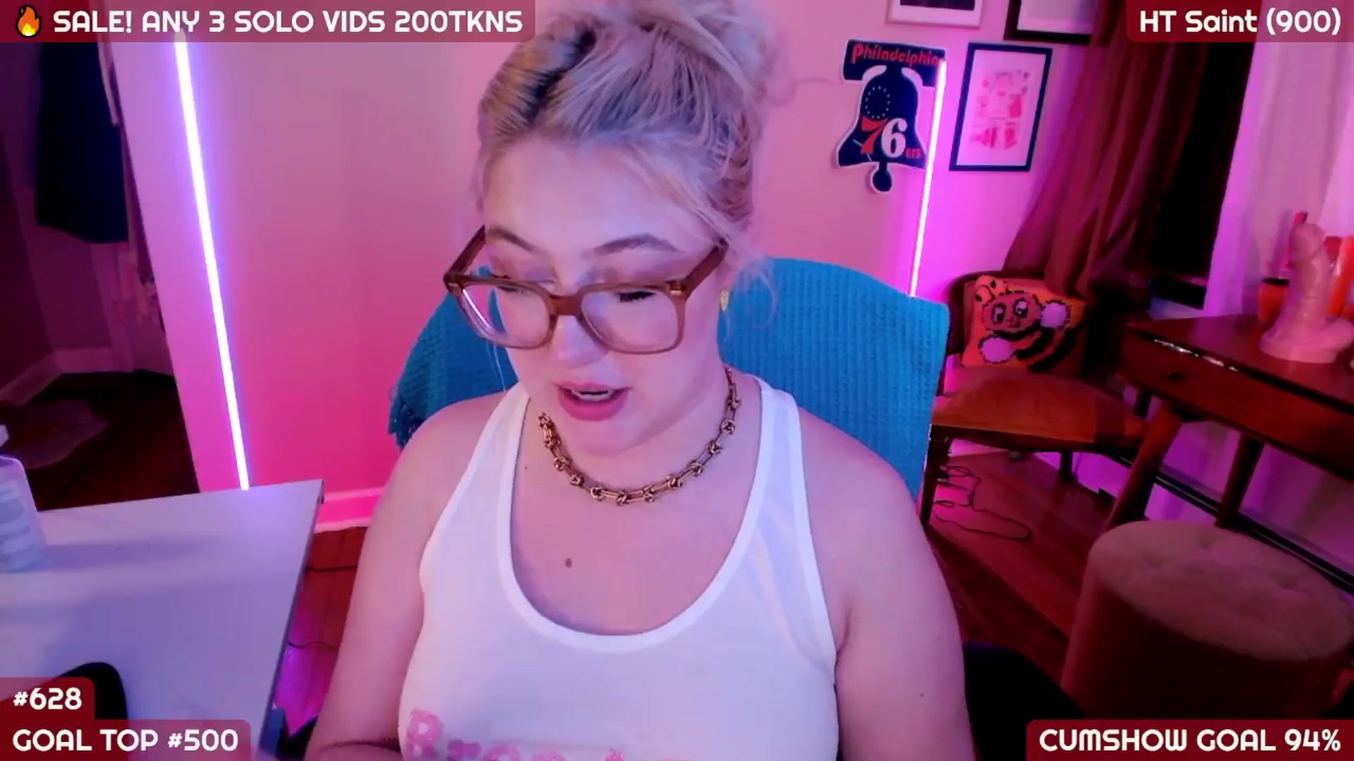 Gallery image thumbnail from MollySnacks's myfreecams stream on, 08/26/2025, 05:44 image 19 of 20
