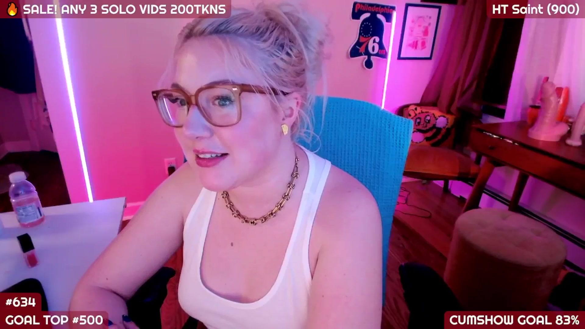 Gallery image thumbnail from MollySnacks's myfreecams stream on, 08/26/2025, 05:44 image 14 of 20