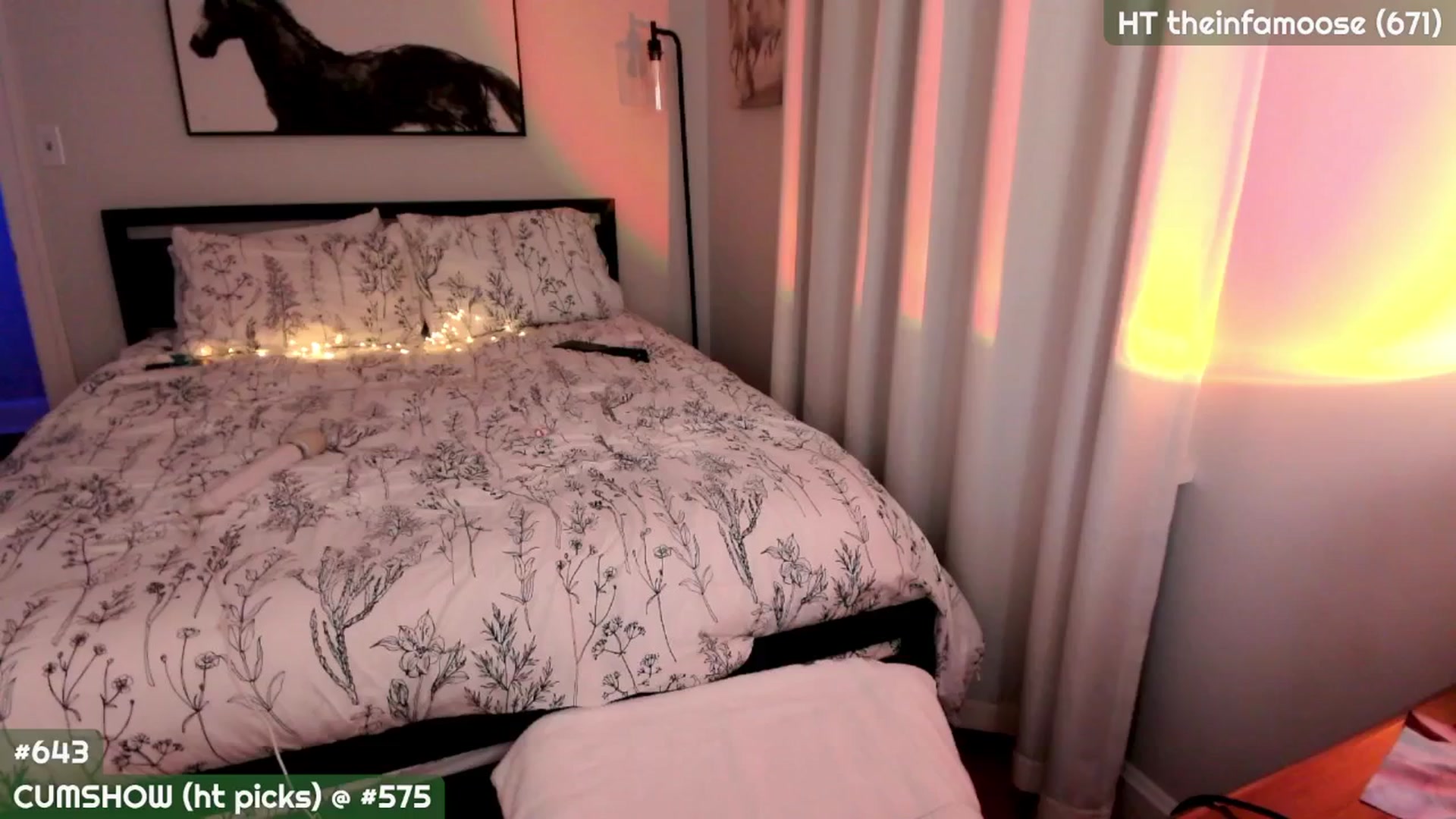 Gallery image thumbnail from MollySnacks's myfreecams stream on, 09/01/2025, 05:42 image 10 of 20