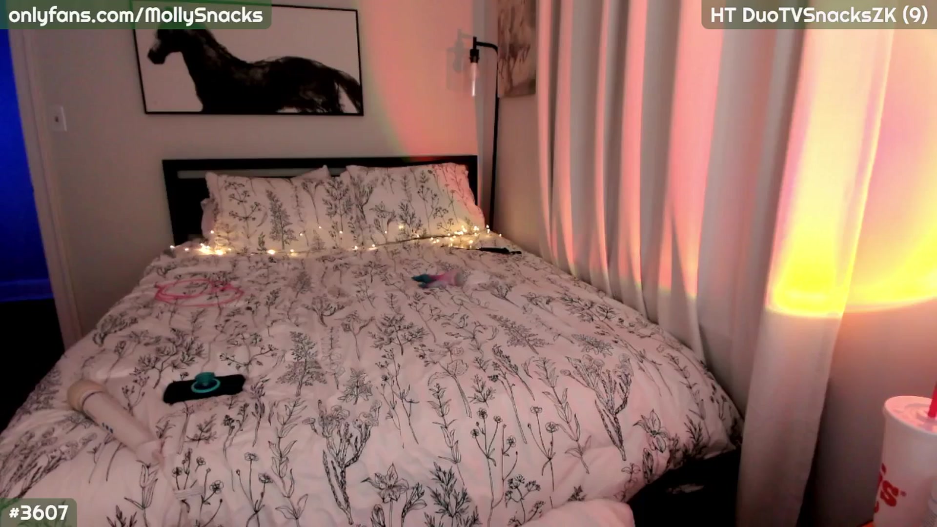 Gallery image thumbnail from MollySnacks's myfreecams stream on, 09/02/2025, 03:08 image 6 of 20