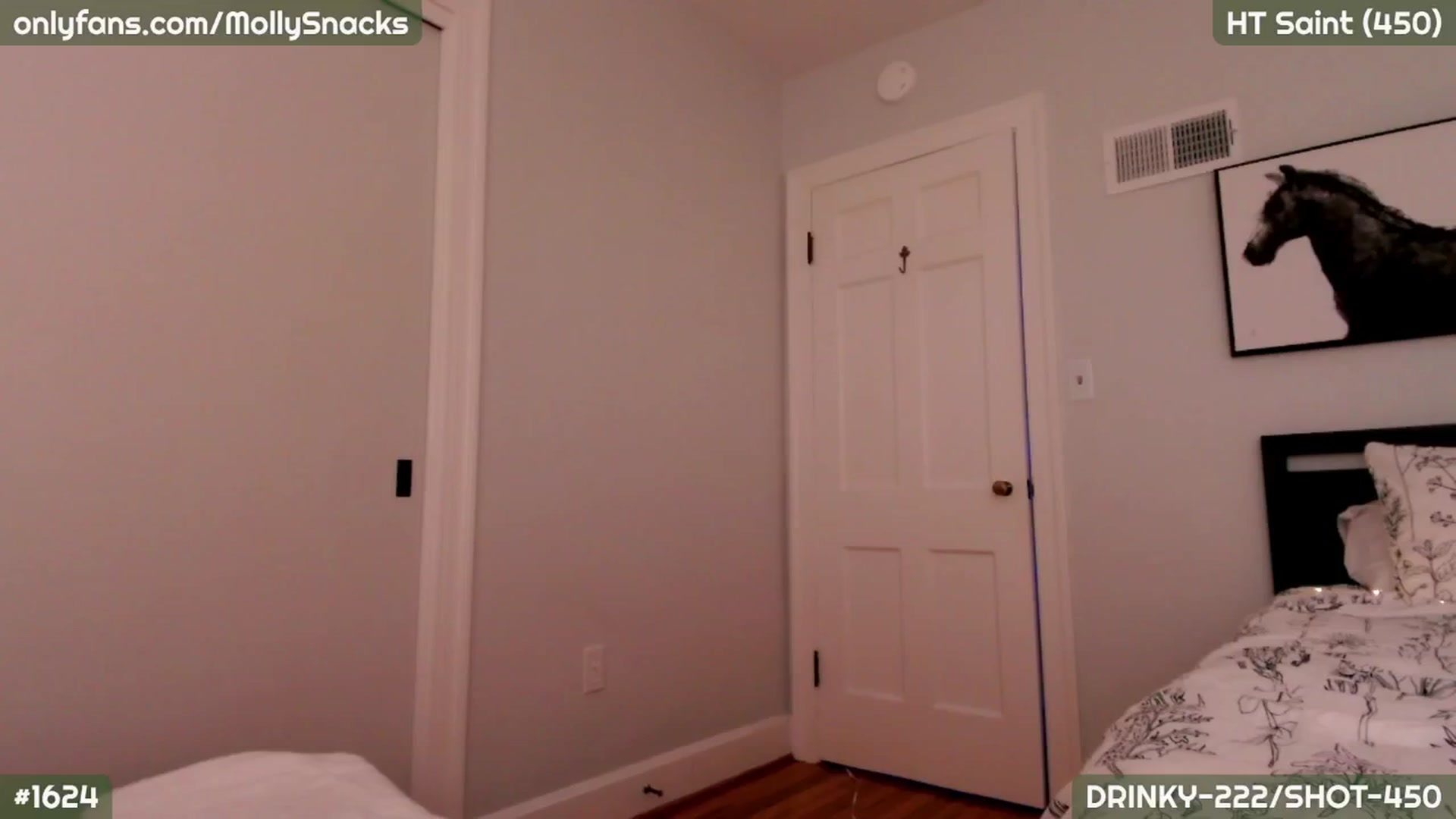 Gallery image thumbnail from MollySnacks's myfreecams stream on, 09/04/2025, 03:21 image 14 of 20