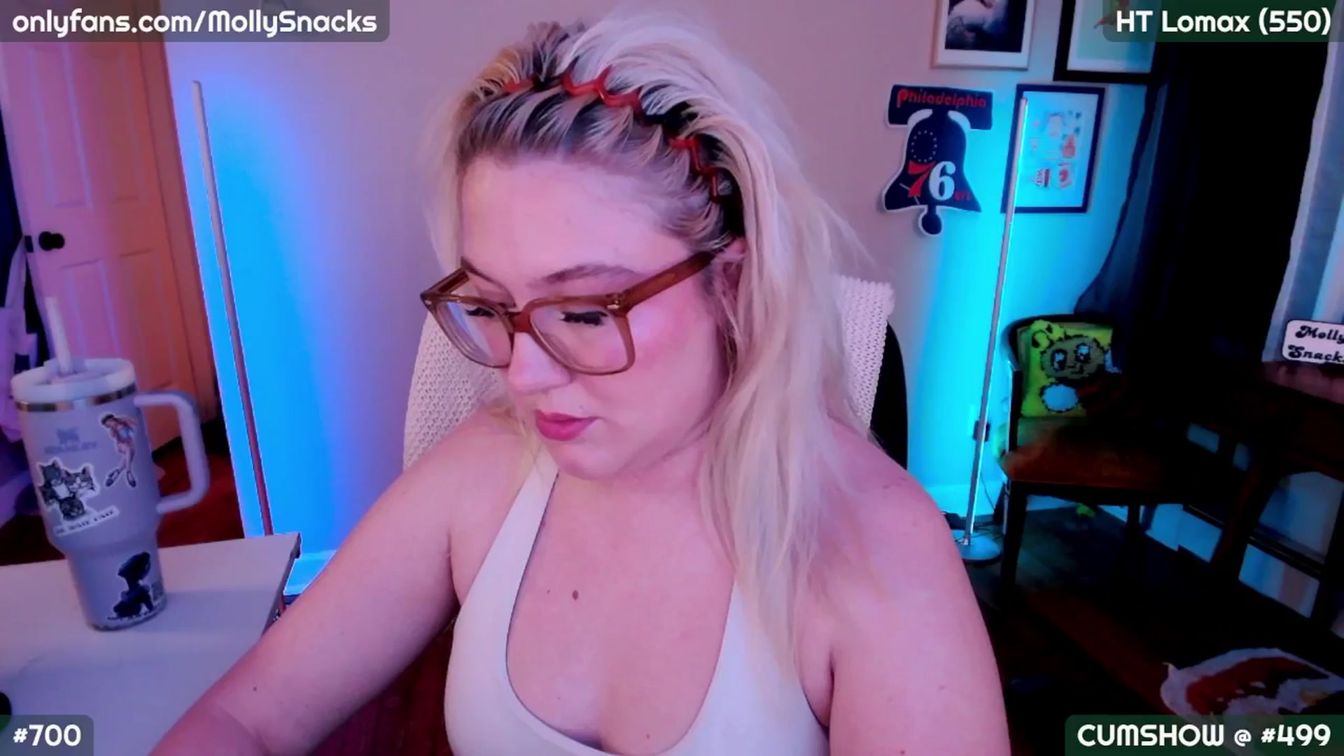 Gallery image thumbnail from MollySnacks's myfreecams stream on, 09/19/2025, 02:09 image 15 of 20