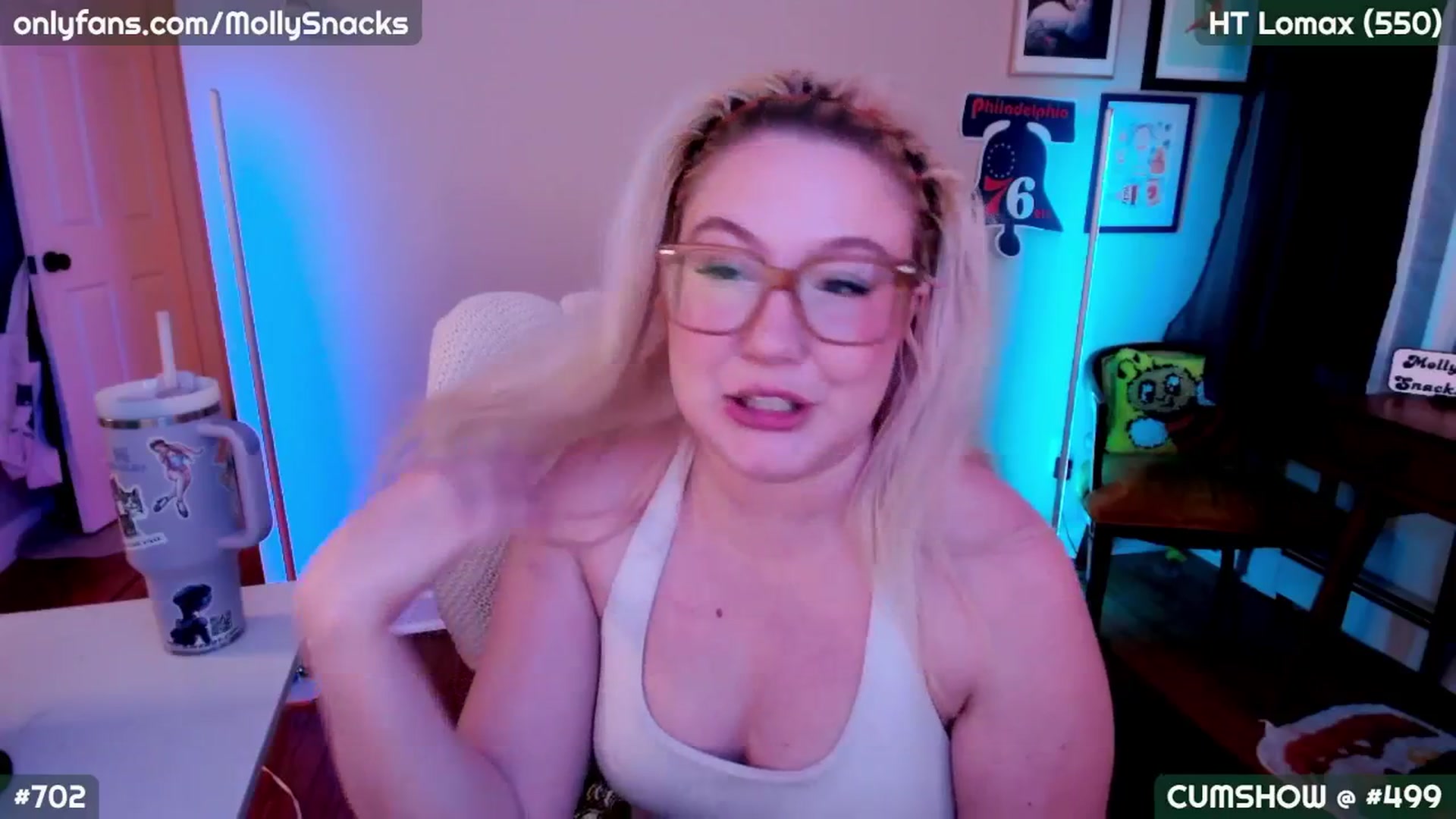 Gallery image thumbnail from MollySnacks's myfreecams stream on, 09/19/2025, 02:09 image 8 of 20