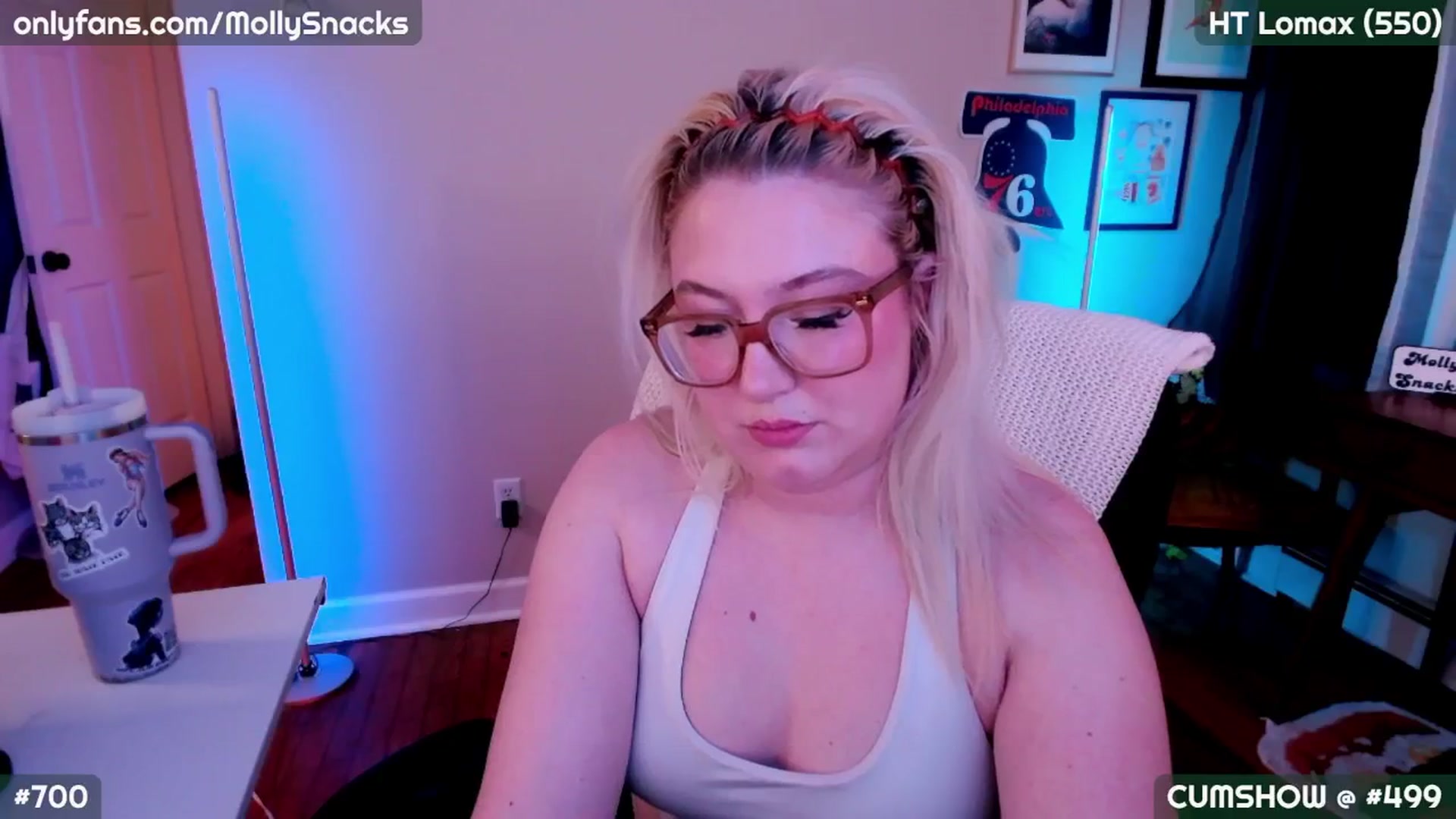 Gallery image thumbnail from MollySnacks's myfreecams stream on, 09/19/2025, 02:09 image 18 of 20
