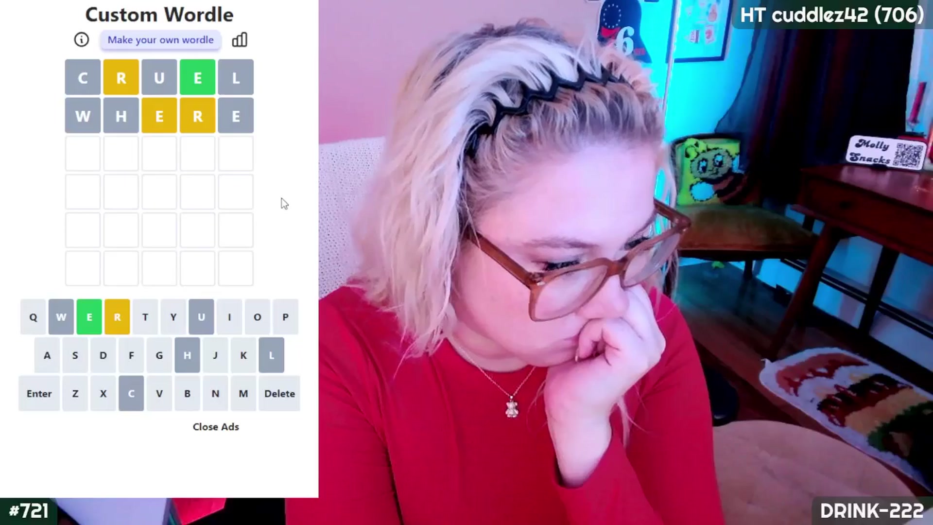Gallery image thumbnail from MollySnacks's myfreecams stream on, 09/22/2025, 04:36 image 10 of 20
