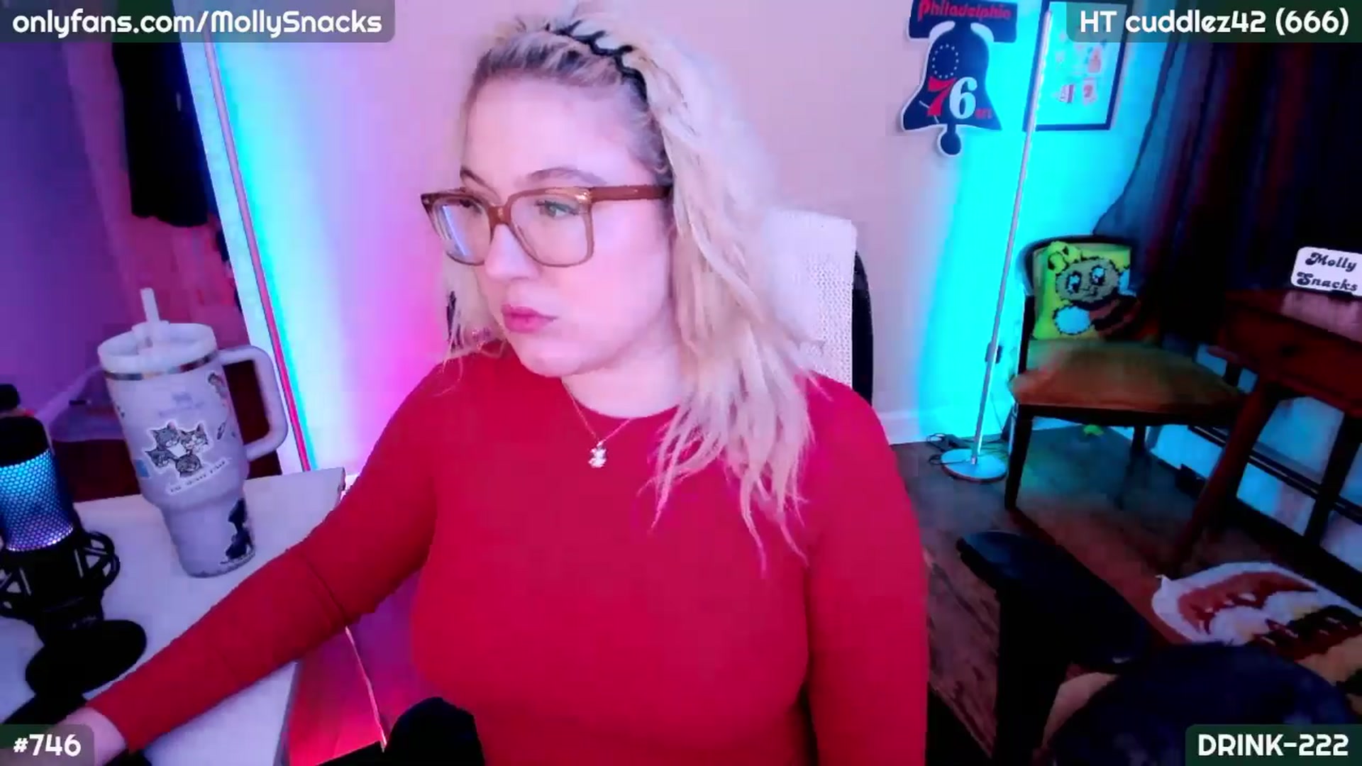 Gallery image thumbnail from MollySnacks's myfreecams stream on, 09/22/2025, 04:36 image 5 of 20